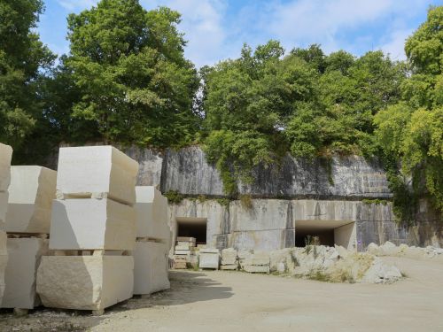 The French natural stone: each stone has its use !