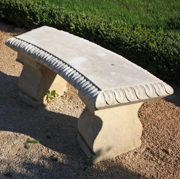 Bench in natural stone : a charming and sustainable piece of outdoor furniture in stone - Atelier Alain BIDAL (Provence)