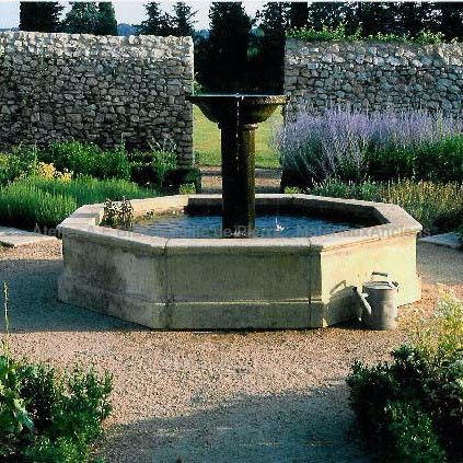 Fountain of Provence carved in Avy stone - Atelier Alain BIDAL (Provence)