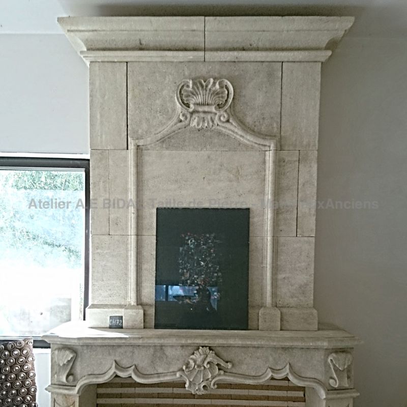 Rare et somptueuse cheminée à trumeau en pierre de taille de Provence - Atelier Alain BIDAL (Provence)