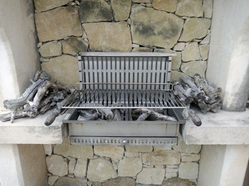 Atelier Alain BIDAL : the unique character of natural stone to enhance your kitchen.