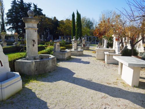 Atelier de taille de pierre en Provence : Alain Bidal, maître artisan