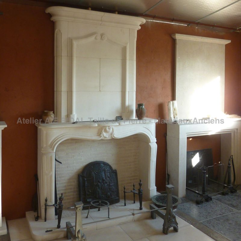 To find a craftsmen for a Regency style fireplace in Provence, it is possible !
