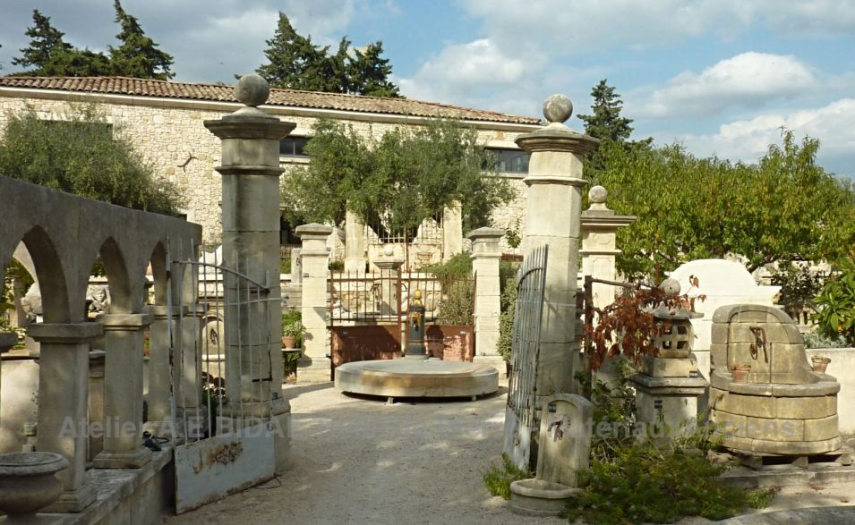 Pilier en pierre - Fabricant de pilier de portail en véritable pierre naturelle : Alain BIDAL