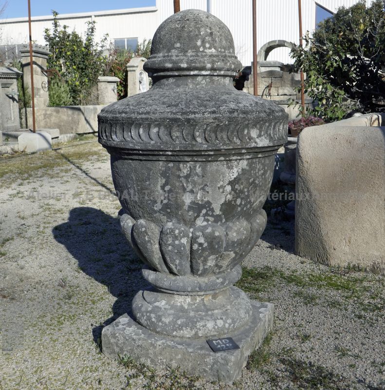 Ornamental pot: an original decorative object in stone.