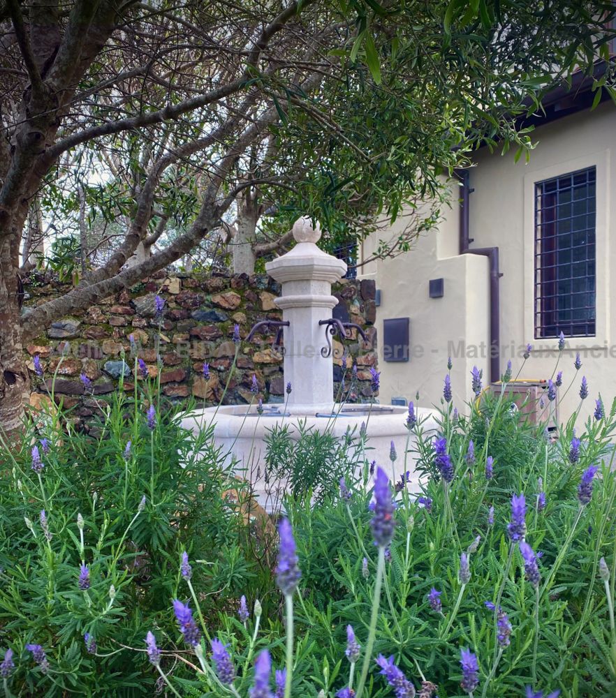 Fountain of Provence in natural stone by the master stone-cutter Alain BIDAL