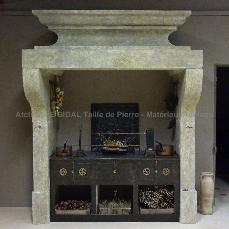 Grandiose cuisine en pierre d'intérieur ou en cuisine d'extérieur - Atelier Alain Bidal (Provence)