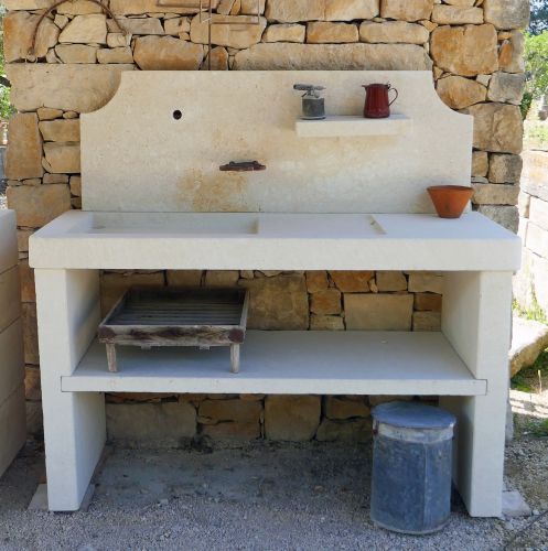 Barbecue en pierre Provence à 1 table 