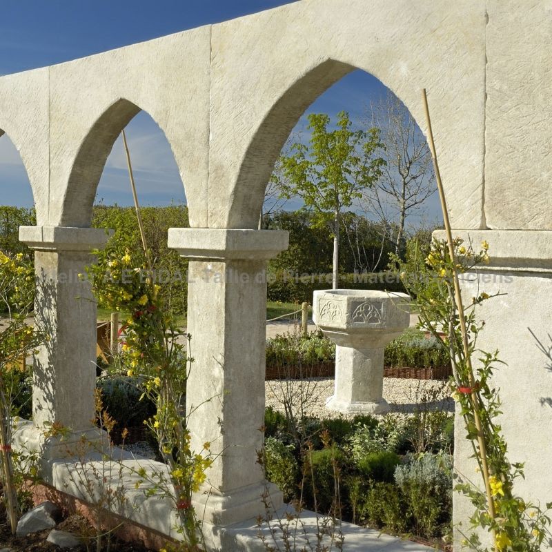Beautiful cloister in stone - Impressive Architectural element made by our stone mason