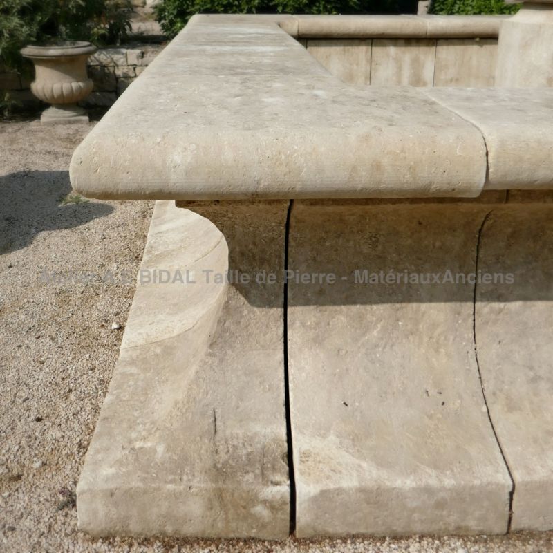 Countryside-like garden pond in stone crafted in Provence by Alain BIDAL.