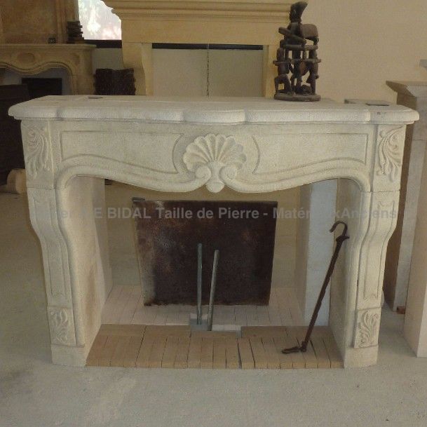 Cheminée en pierre pour décoration d'intérieur -  Atelier Alain BIDAL (Provence)