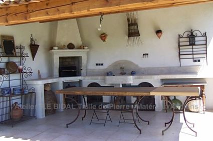 The natural stone is very simple to clean !