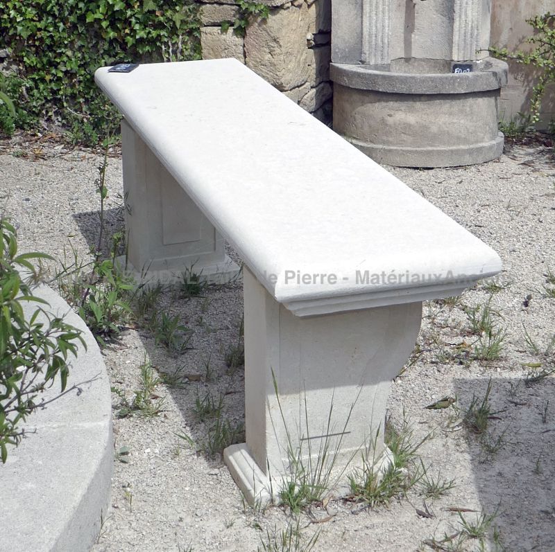 Hand-crafted garden benches in carved limestone by the stone cutter of Provence, Alain BIDAL
